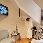 La E Bella Iii