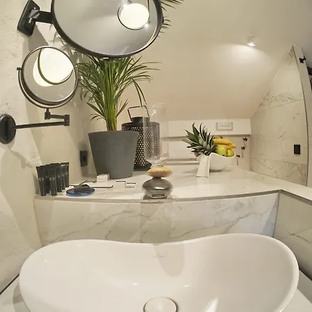 Guest house La E Bella Iii