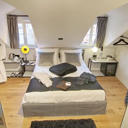 La E Bella Iii Maison d'hôtes 4*