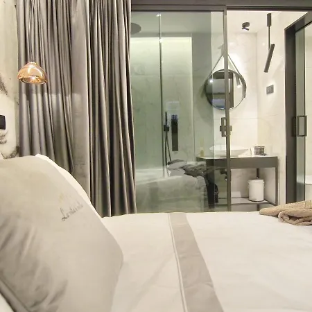 ゲストハウス La E Bella Iii